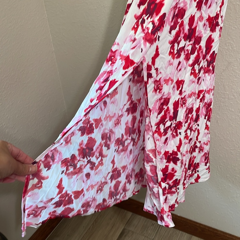 A new day. Floral Pink and White Midi Dress - Picture 5 of 11